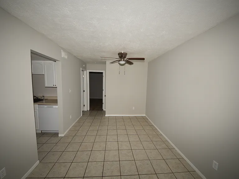 928 Ohio Pike #501 — Photo 4