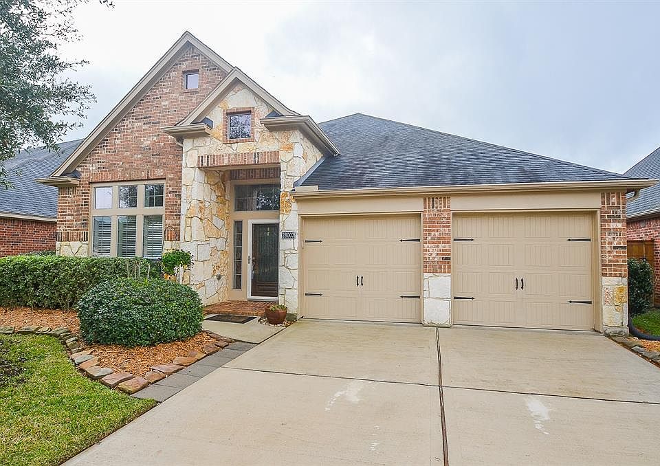 1st image of 28003 Barberry Banks Ln