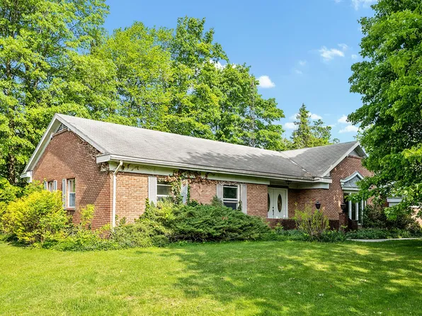 1230 Biddle Rd, Galion, OH 44833