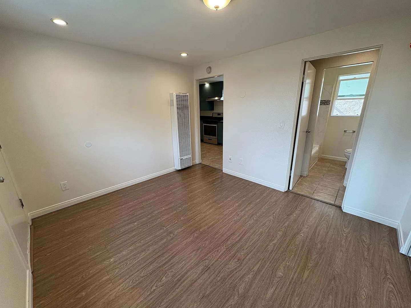 Studio Apartment In Pacific Beach — Photo 4