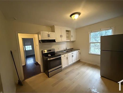2nd image of 1687 Beechwood Blvd SW