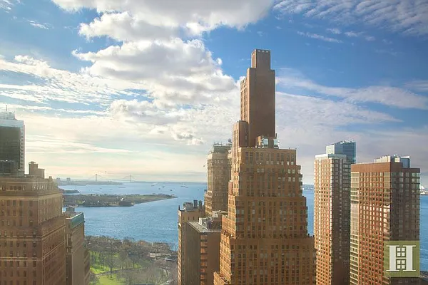 Rented by Halstead Real Estate | media 16