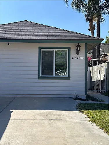 11644 Old Field Ave #B Photo 1 11644 Old Field Ave #B Photo 1