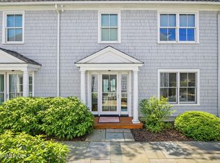 54 Almira Dr #A, Greenwich, CT