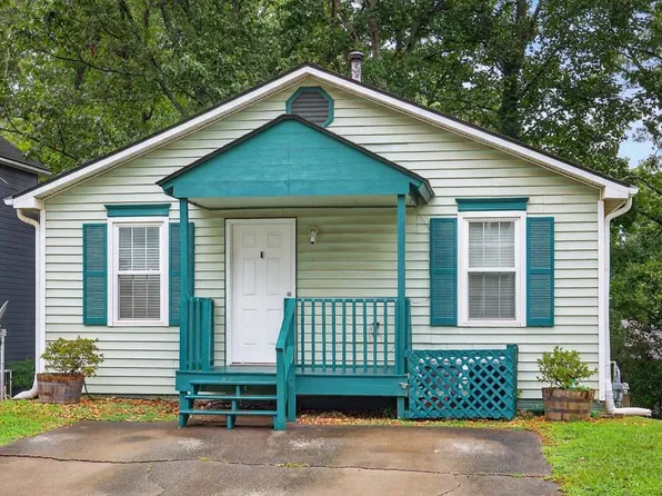 4749 Arden Dr, Buford, GA 30518