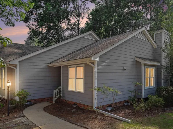 6260 Fountainhead Dr, Raleigh, NC 27609