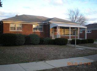 23304 Courtland Ave, Eastpointe, MI 48021