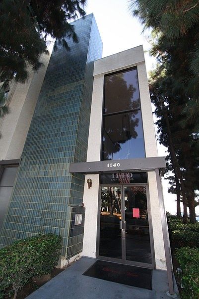 1st image of 1140 E Ocean Blvd #38