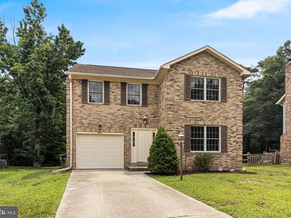 6015 Harbor Seal Ct, Waldorf, MD 20603