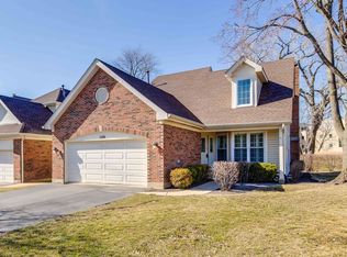 1576 Poplar Creek Dr, Hoffman Estates, IL 60169