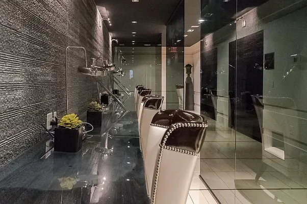 Sold by Nestseekers | media 14