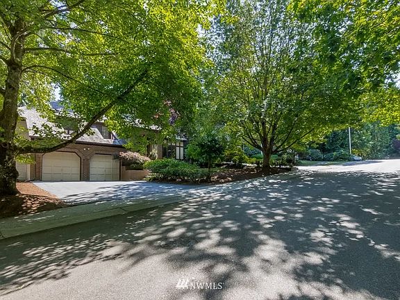 4th image of 16733 NE 42nd Ct