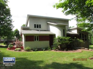 9091 Elm Rd, Eland, WI 54427