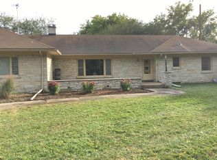 11605 W Watertown Plank Rd, Milwaukee, WI 53226