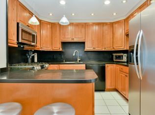 1011 Beacon St APT 4, Brookline, MA 02446