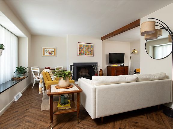 4th image of 503 Kingsberry Ct