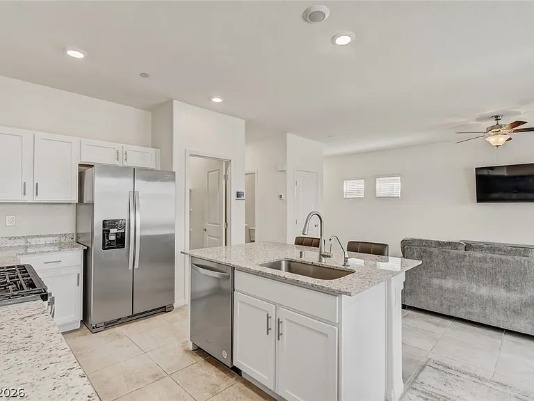 498 Canary Song Dr — Photo 10