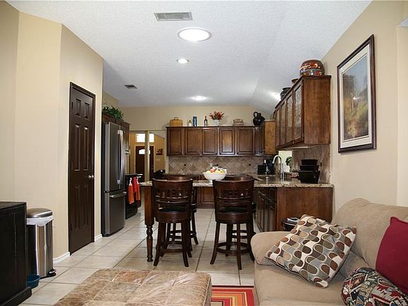3rd image of 2105 Wentworth Dr