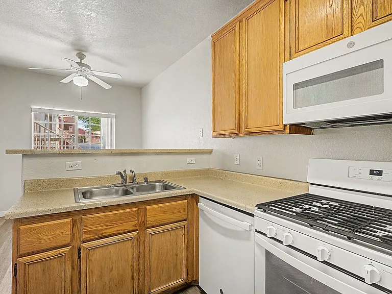 4730 E Craig Rd #26 — Photo 18
