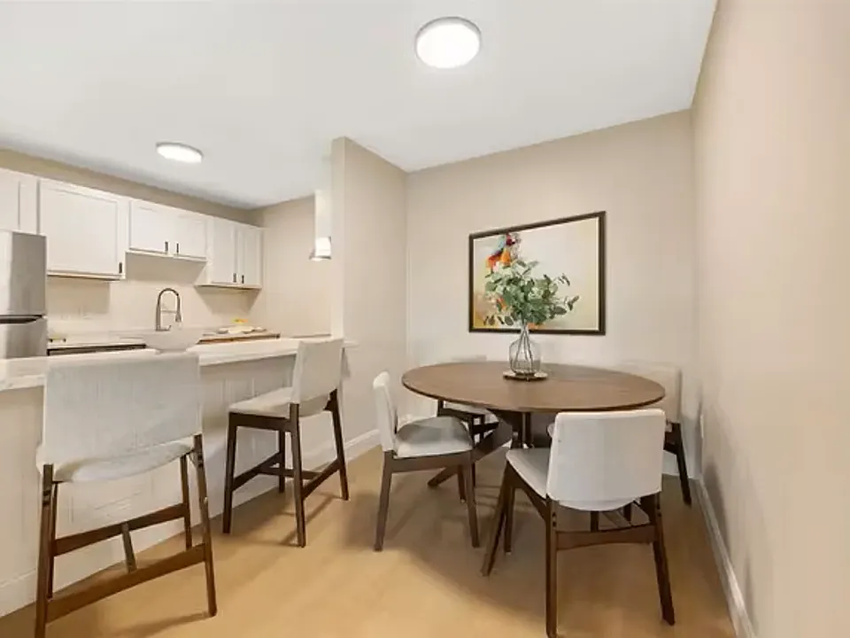 Ridgewood Apartments