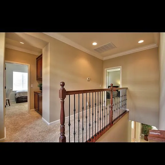 2069 Arlington Way — Photo 4