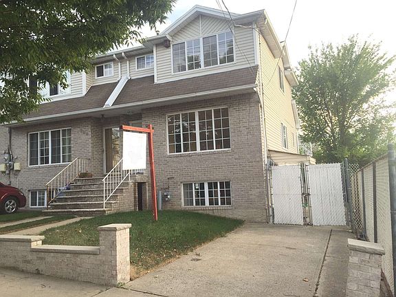 2nd image of 996 Rockland Ave