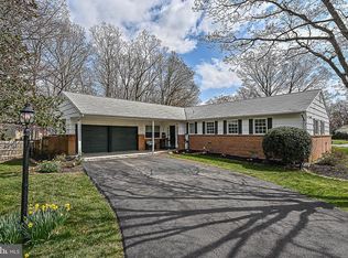 6001 Sherborn Ln, Springfield, VA 22152