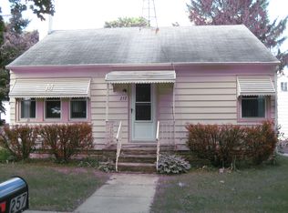 257 N Wood St, Spring Green, WI 53588