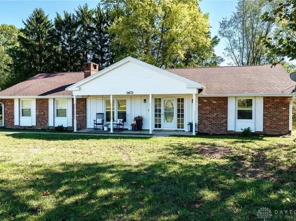 1671 Dayton Xenia Rd, Xenia, OH 45385