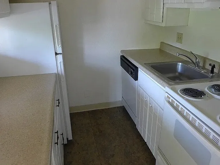 3030 Oneal Pkwy #M19 — Photo 4