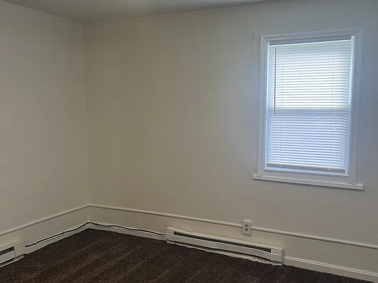 130 Laura Ave #4 — Photo 8