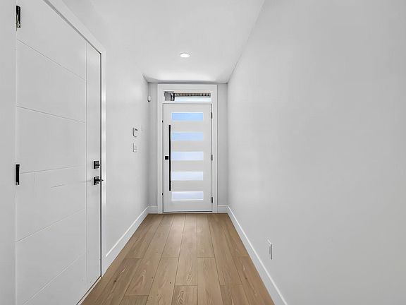 4th image of 5737 172nd St #102