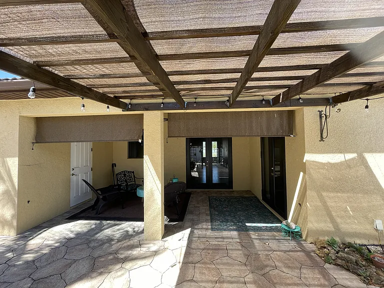 511 SW 7th Pl — Photo 9