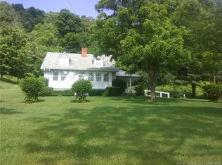 5925 Daily Rd, New Albany, IN 47150