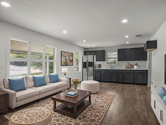 8208 Kender Ln, White Settlement, TX 76108