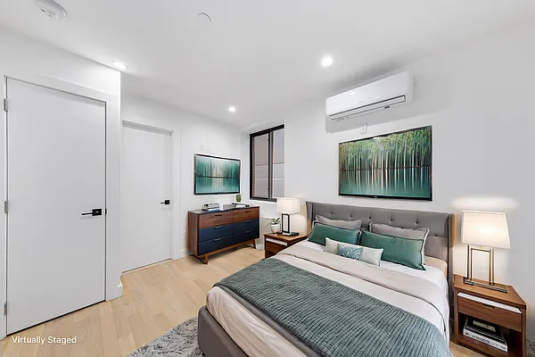 Rented by Friedman Mayer, LREB | media 17