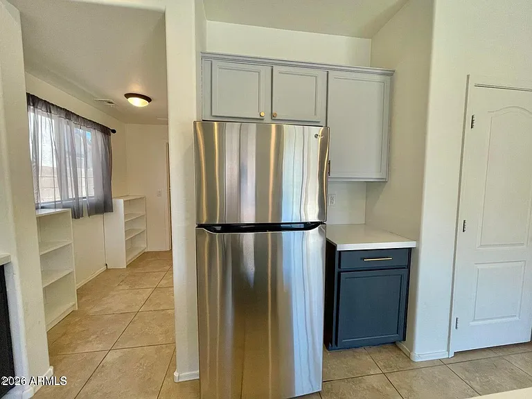 12109 W Avenida Del Rey — Photo 11