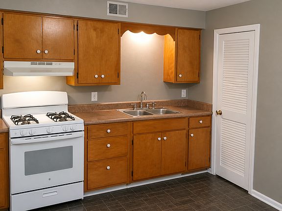 2nd image of 2350 Mercer University Dr #B