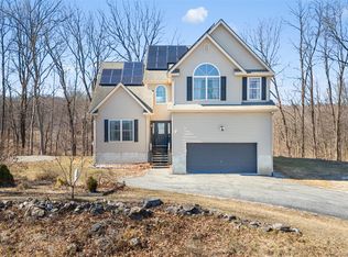 89 Old Post Rd, Marlboro, NY 12542