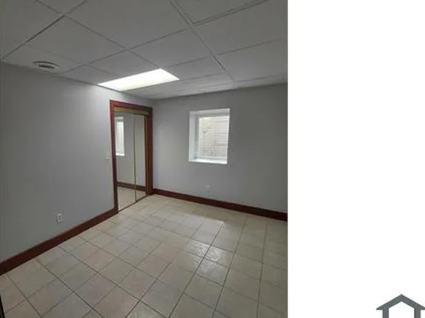 83378 N Sheridan Rd #3, Zion, IL 60099