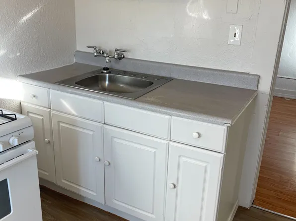 545 N California St #11, Stockton, CA 95202