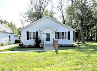 5825 Elmhurst Rd, Lake View, NY 14085