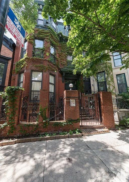 1st image of 1832 N Lincoln Ave #4M