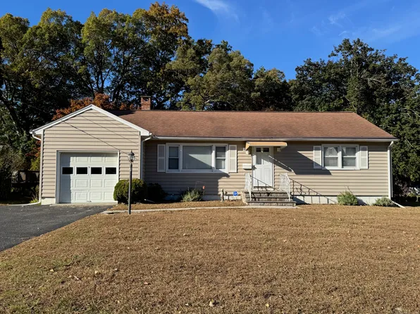 7 Tilden Road, Danbury, CT 06810