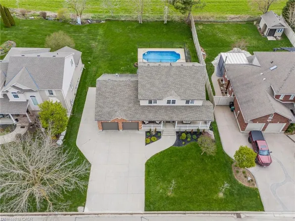 28 Rhine Meadow Rd, Woolwich, ON N0B 2M1