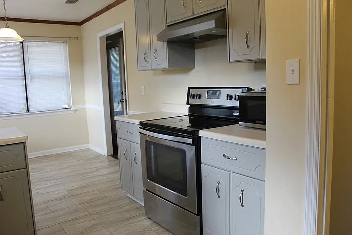 1015 Country Place Dr — Photo 12