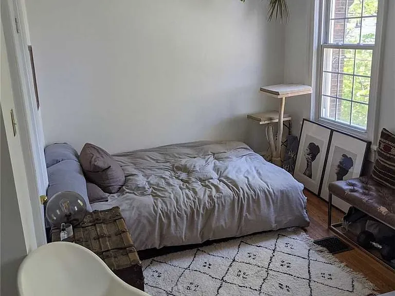 59 Gwynne Ave #4 — Photo 8