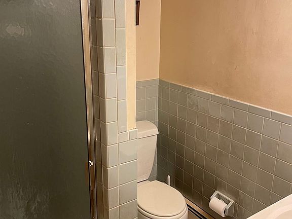 4th image of 86 Chestnut St #G