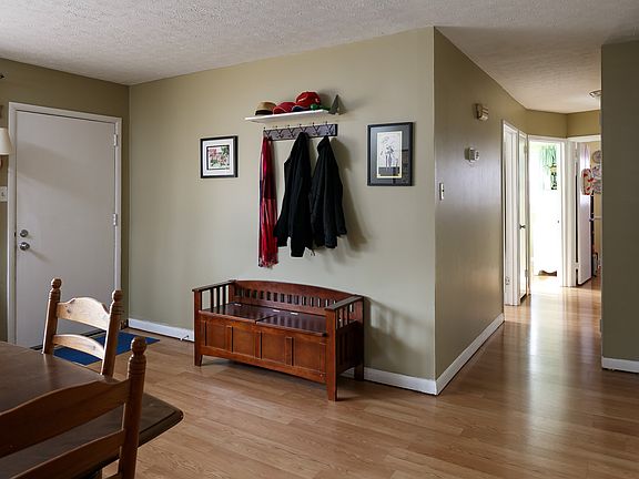 3rd image of 2725 Wendell Ave
