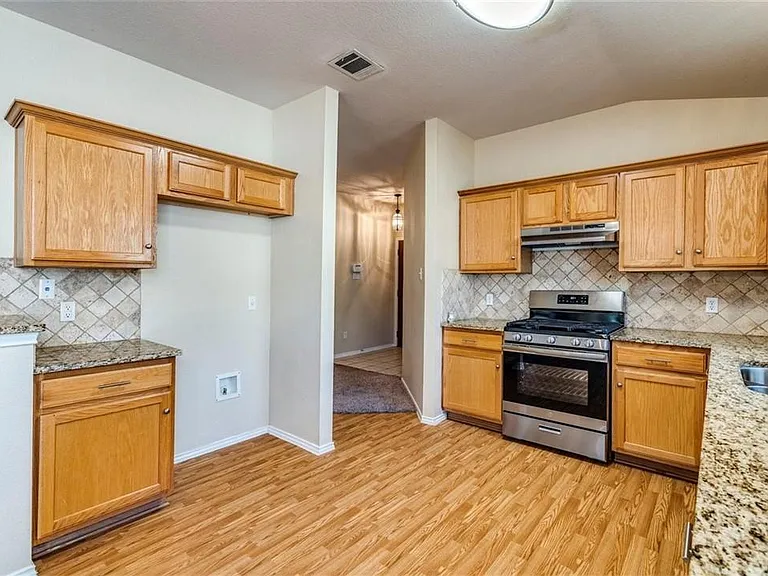 1307 Dillon Lake Bnd — Photo 4
